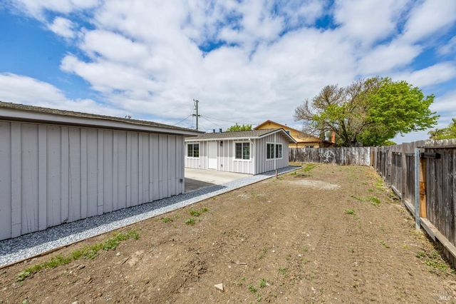 240 Rinaldo Dr, Vallejo, CA 94589