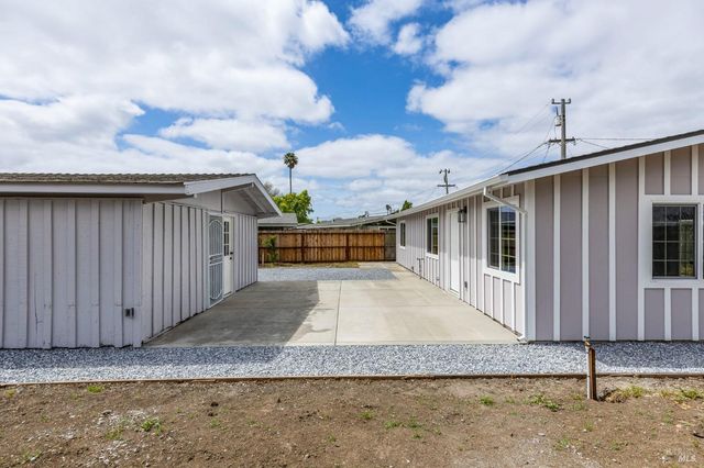 240 Rinaldo Dr, Vallejo, CA 94589