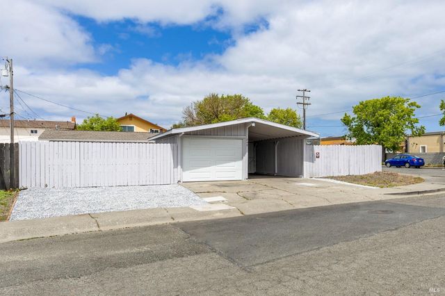 240 Rinaldo Dr, Vallejo, CA 94589