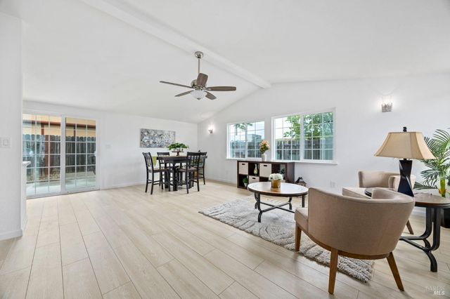 240 Rinaldo Dr, Vallejo, CA 94589