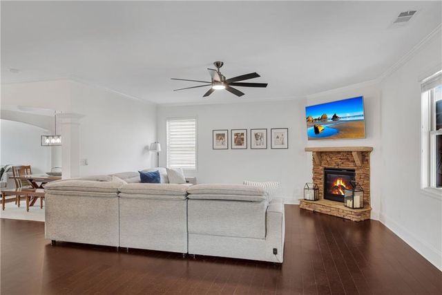 102 Reunion Place, Acworth, GA 30102