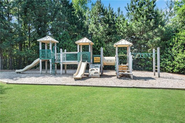 102 Reunion Place, Acworth, GA 30102