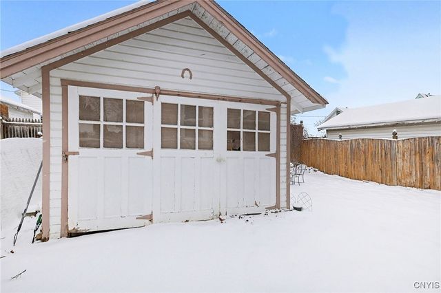 218 Girard Avenue, Syracuse, NY 13207