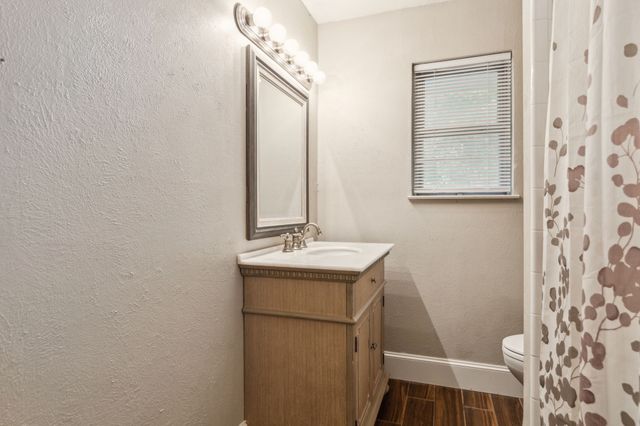 6109 Walraven Circle, Fort Worth, TX 76133