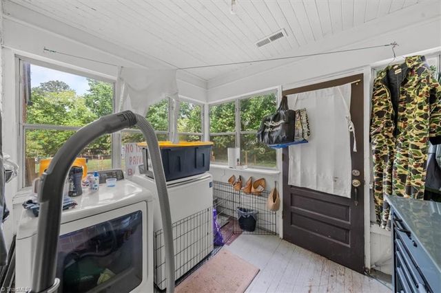 830 Dixon Avenue, Asheboro, NC 27203