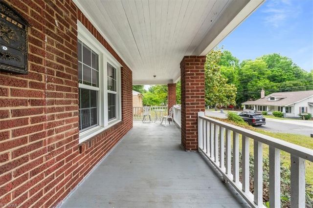 830 Dixon Avenue, Asheboro, NC 27203