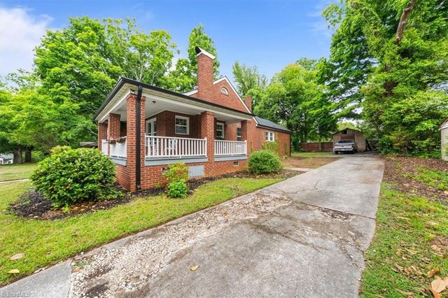 830 Dixon Avenue, Asheboro, NC 27203