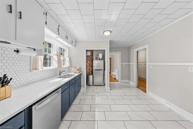 830 Dixon Avenue, Asheboro, NC 27203