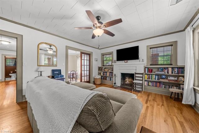 830 Dixon Avenue, Asheboro, NC 27203