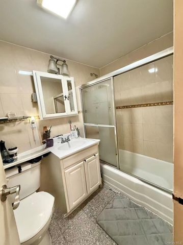 138-70 Elder Avenue 7G, Flushing, NY 11355