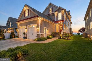 605 ROCKAWAY BEACH AVE, Baltimore, MD 21221