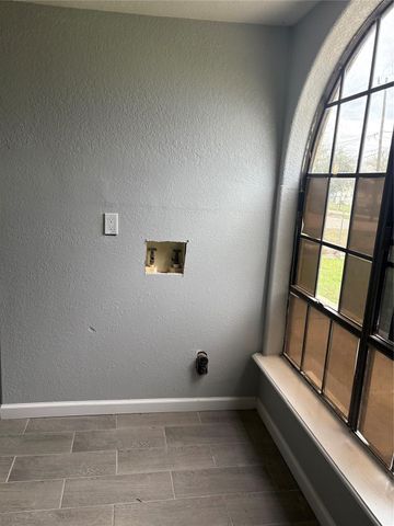 301 N Avenue C, Freeport, TX 77541