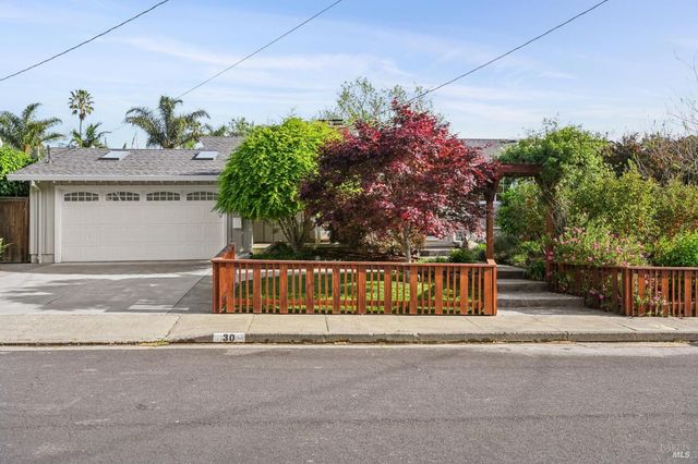30 Rollingwood Dr, San Rafael, CA 94901