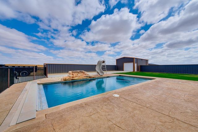 10408 E Midway Rd, Big Spring, TX 79720