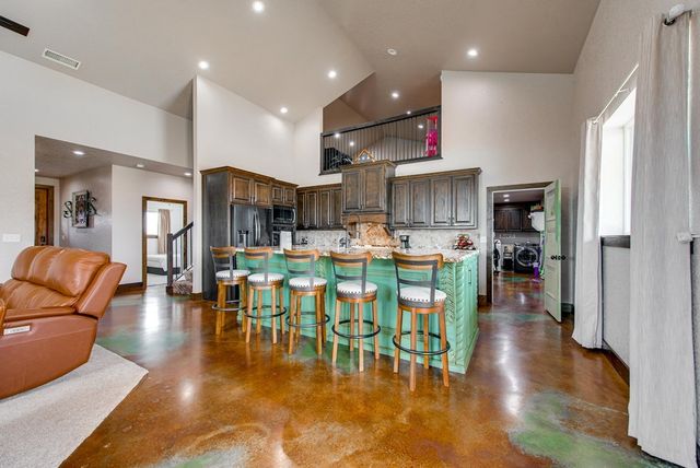 10408 E Midway Rd, Big Spring, TX 79720