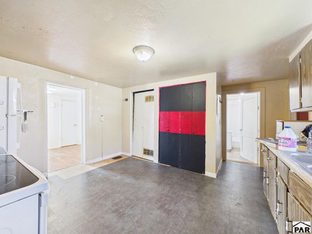 1101 Catalpa St, Pueblo, CO 81001