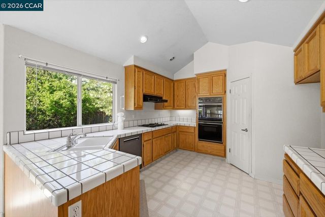 1269 Lagoon Ct, Brentwood, CA 94513