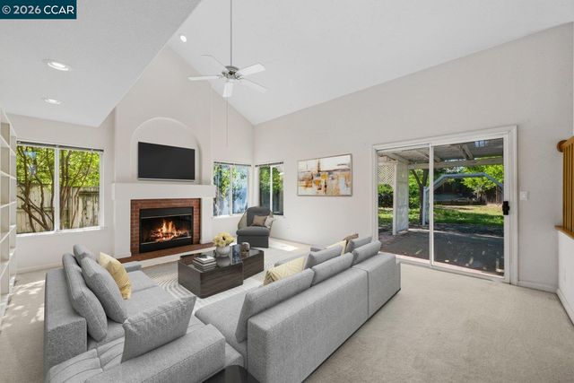 1269 Lagoon Ct, Brentwood, CA 94513