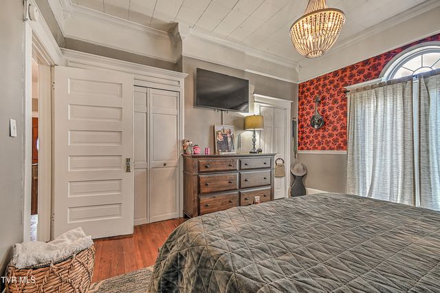 630 East Maple Street, Johnson City, TN 37601