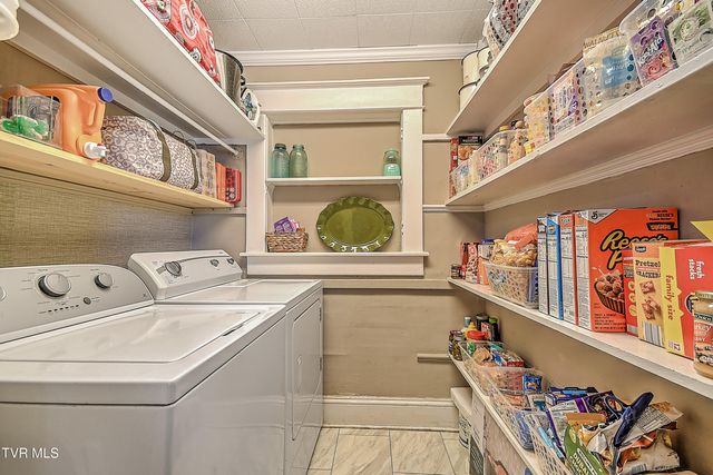 630 East Maple Street, Johnson City, TN 37601