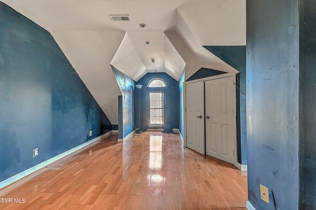 630 East Maple Street, Johnson City, TN 37601