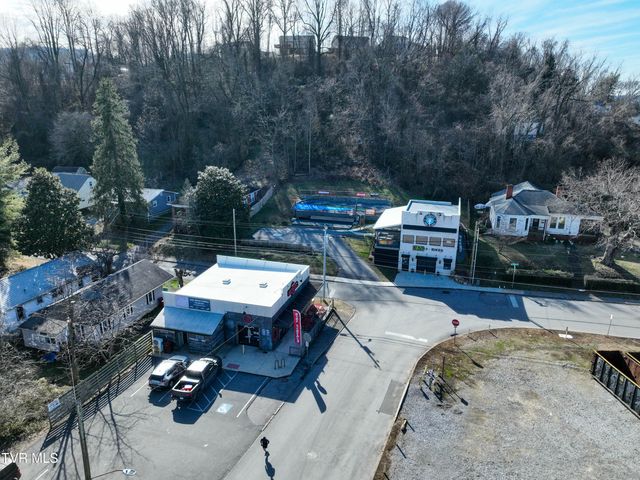 630 East Maple Street, Johnson City, TN 37601