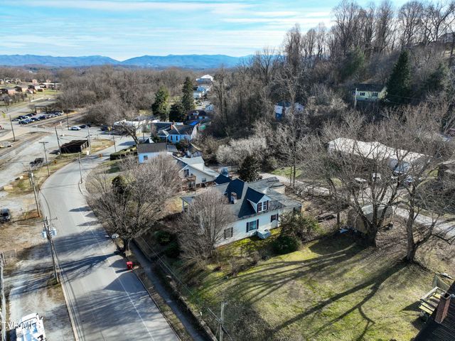 630 East Maple Street, Johnson City, TN 37601
