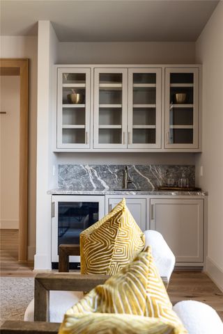 1204 Willard Street, Houston, TX 77006