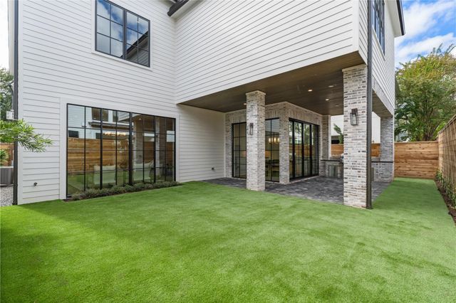 1204 Willard Street, Houston, TX 77006