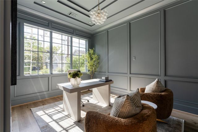 1204 Willard Street, Houston, TX 77006