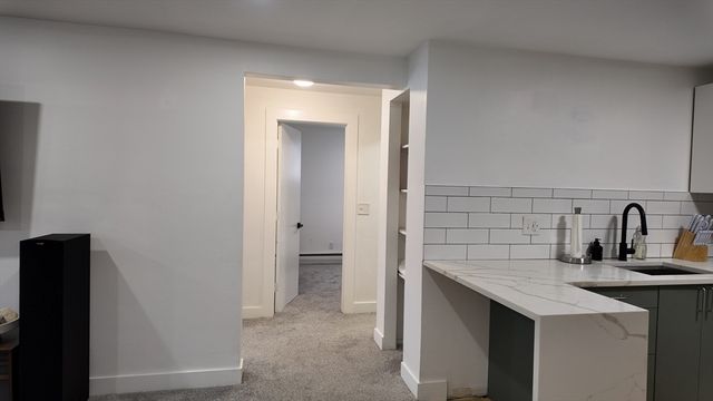 99 Cluff Crossing E9, Salem, NH 03079