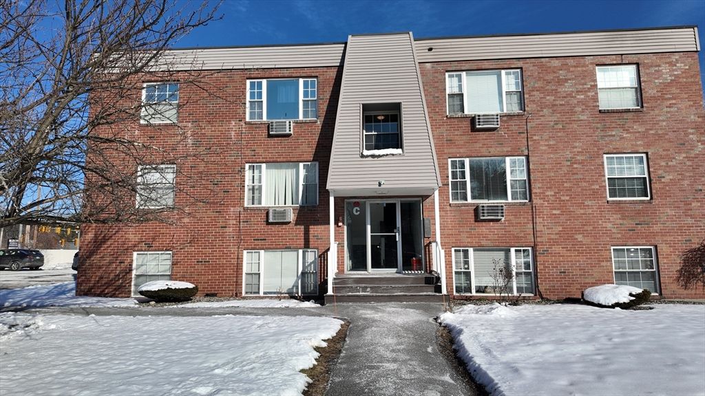 99 Cluff Crossing E9, Salem, NH 03079