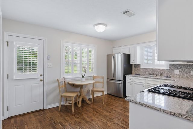 407 W Main Street, Brenham, TX 77833