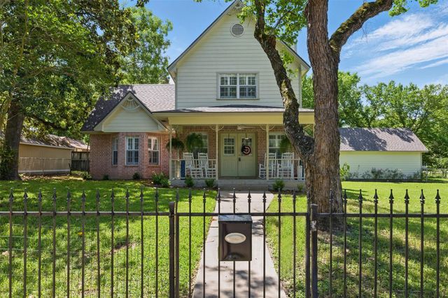 407 W Main Street, Brenham, TX 77833