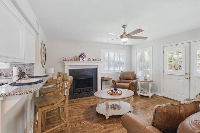 407 W Main Street, Brenham, TX 77833