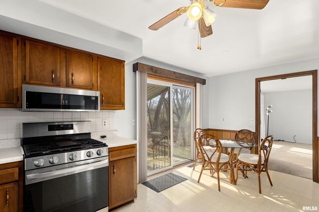 2024 W NEWMAN Parkway, Peoria, IL 61604