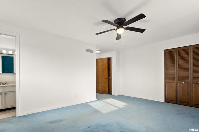 2024 W NEWMAN Parkway, Peoria, IL 61604