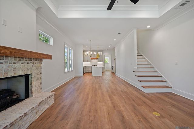 12079 Pendarvis Ln, Walker, LA 70785