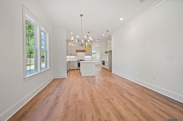 12079 Pendarvis Ln, Walker, LA 70785
