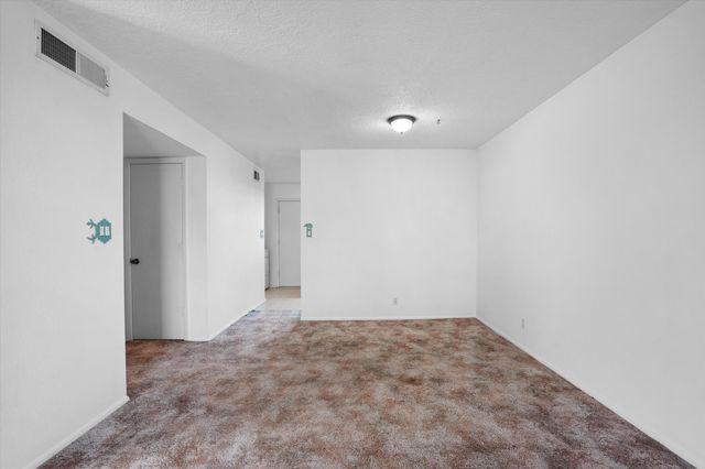 26 Calle Vadito NW, Albuquerque, NM 87120