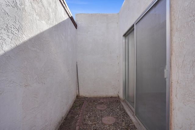 26 Calle Vadito NW, Albuquerque, NM 87120