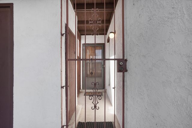 26 Calle Vadito NW, Albuquerque, NM 87120