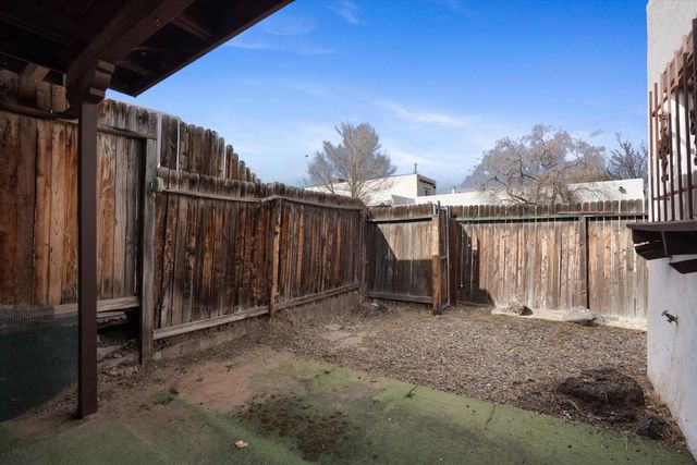 26 Calle Vadito NW, Albuquerque, NM 87120