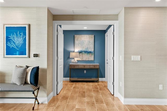 800 COLLANY ROAD 303, St Petersburg, FL 33715