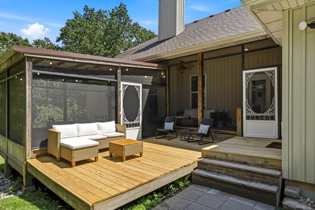 175 Trails Head Road, Highlandville, MO 65669