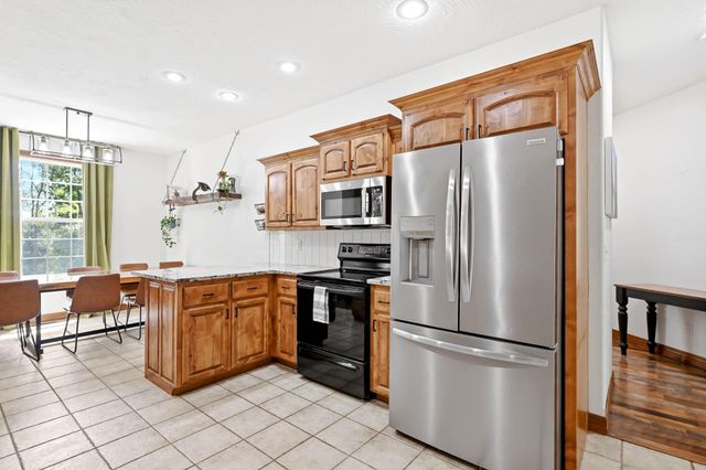 175 Trails Head Road, Highlandville, MO 65669