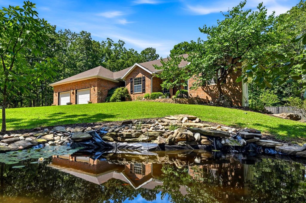 175 Trails Head Road, Highlandville, MO 65669