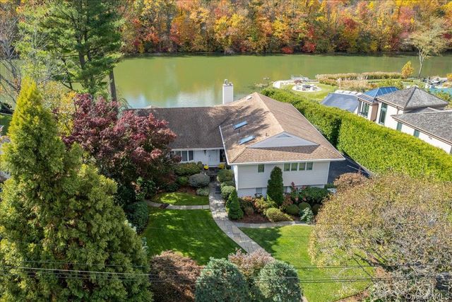 34 Lakeshore Drive, Eastchester, NY 10709