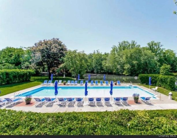 34 Lakeshore Drive, Eastchester, NY 10709