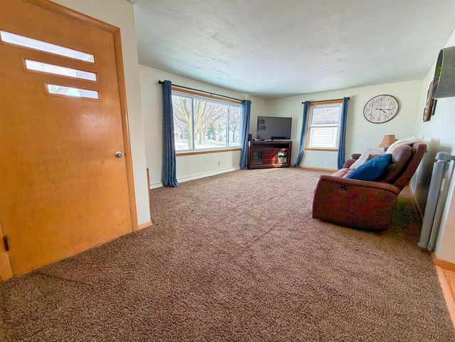 346 S JOSEPH STREET, Kimberly, WI 54136